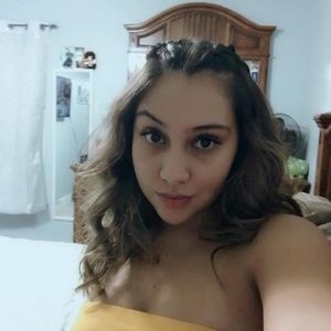 Meet your Posher, Daniela